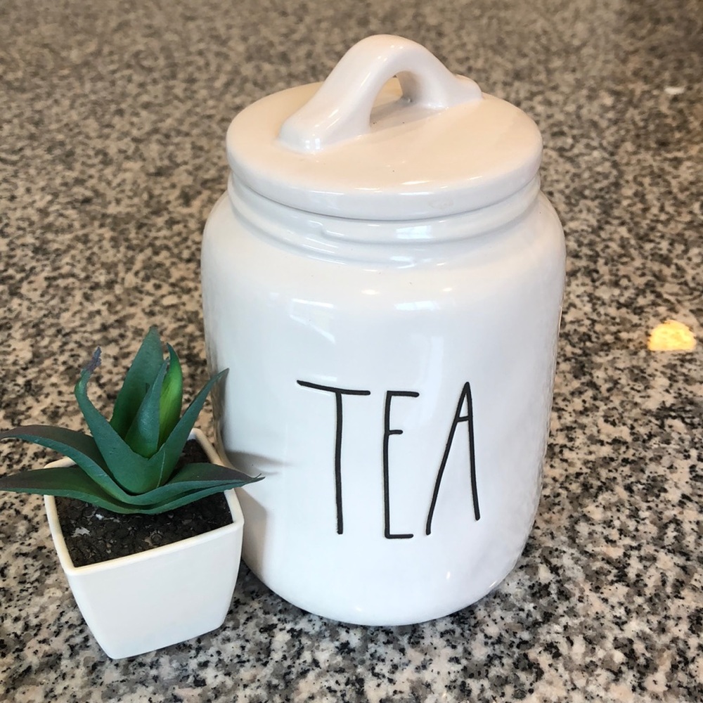 🌿RAE DUNN SMALL CANISTER🌿